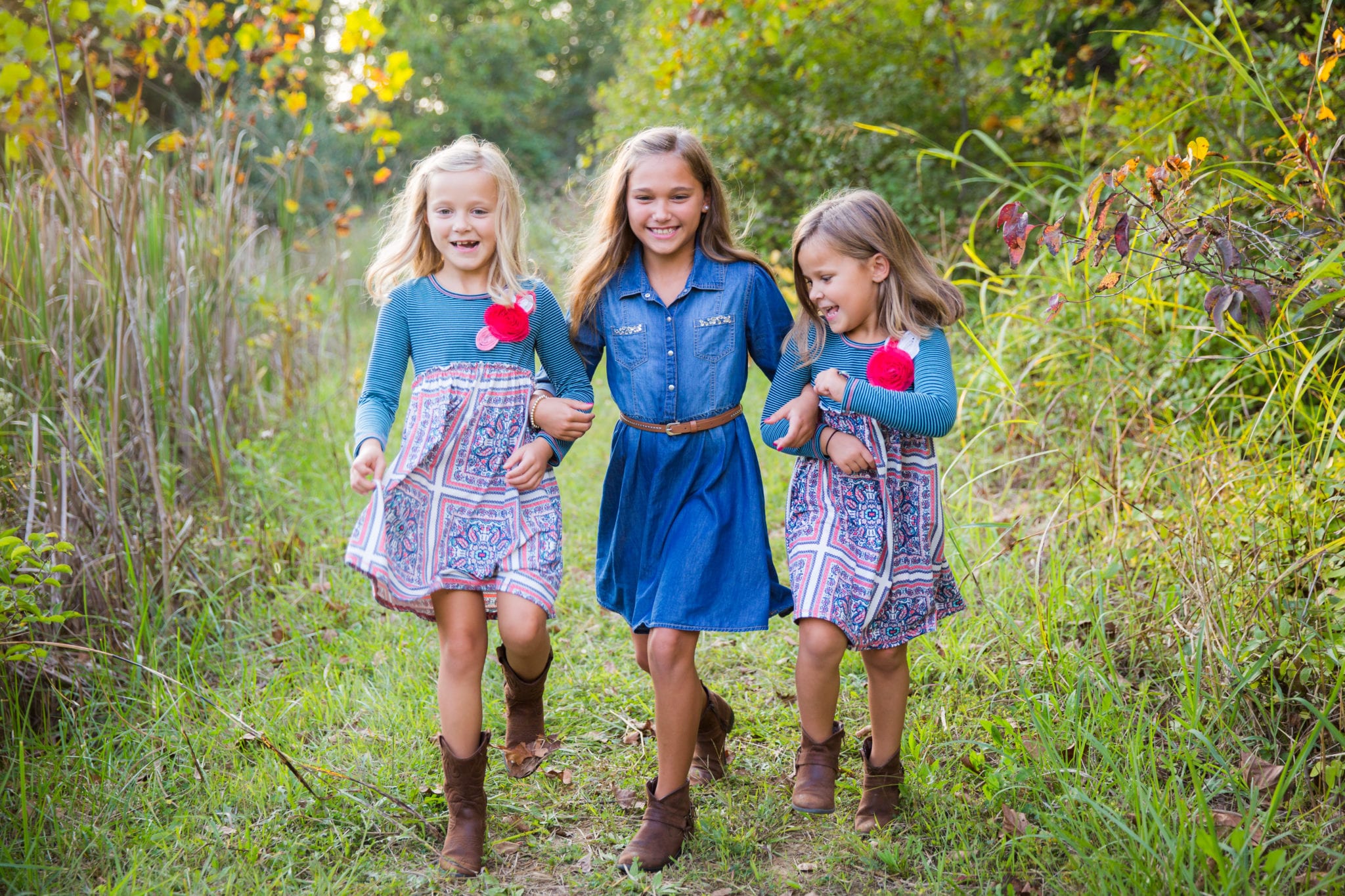 Family Photographer Rachael Ice Photography Sisters Color